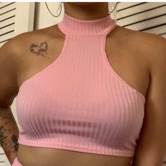 Crop top bundle + free gift 🎁 - Picture 4 of 5